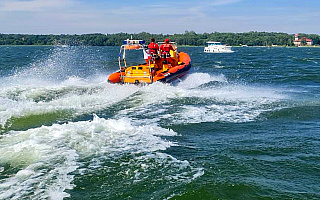 Akcje ratunkowe na Wielkich Jeziorach. Żeglarze nie radzą sobie z pogodą Akcje ratunkowe na Wielkich Jeziorach. Żeglarze nie radzą sobie z pogodą